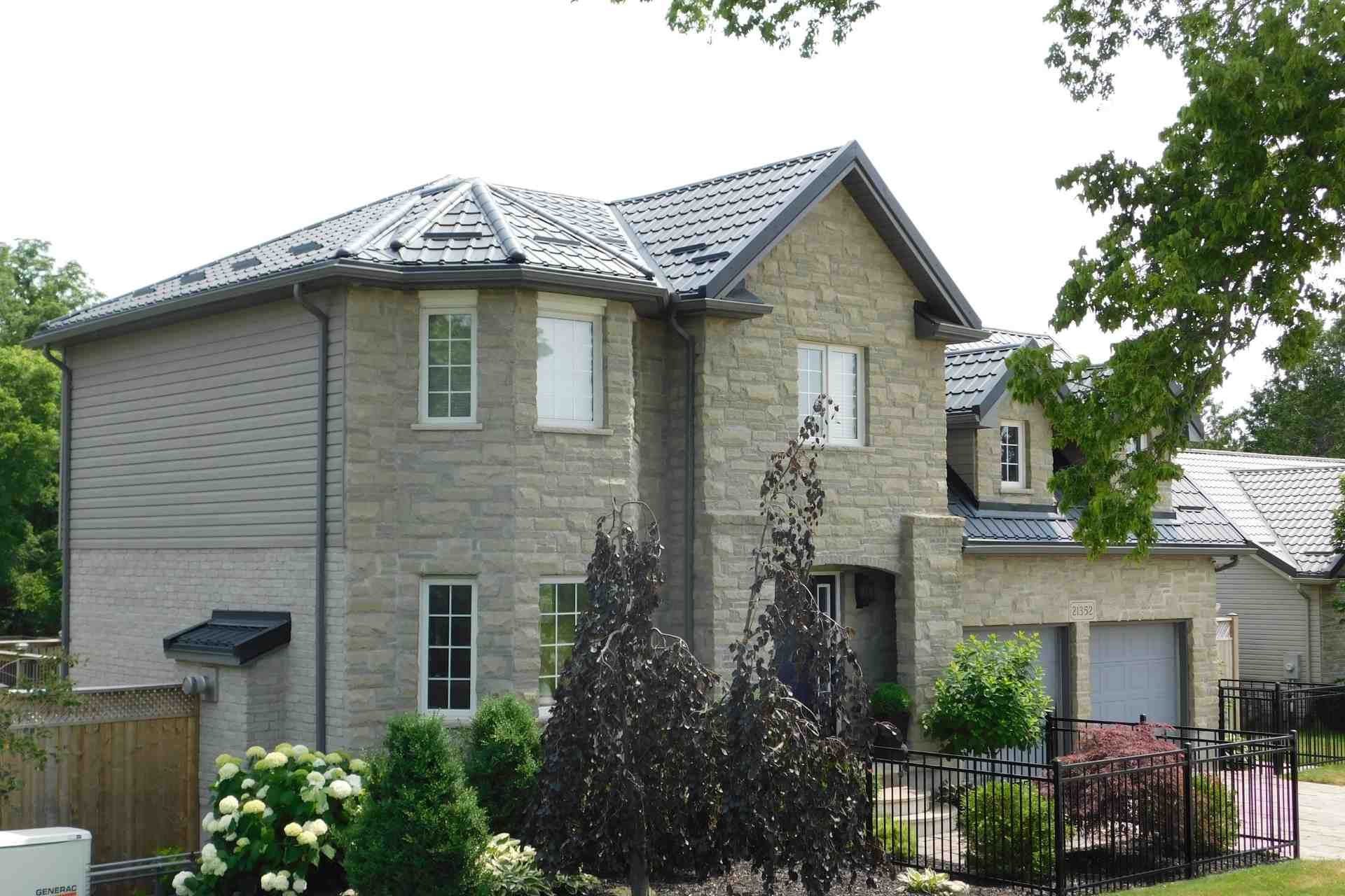 Roofline drainage system